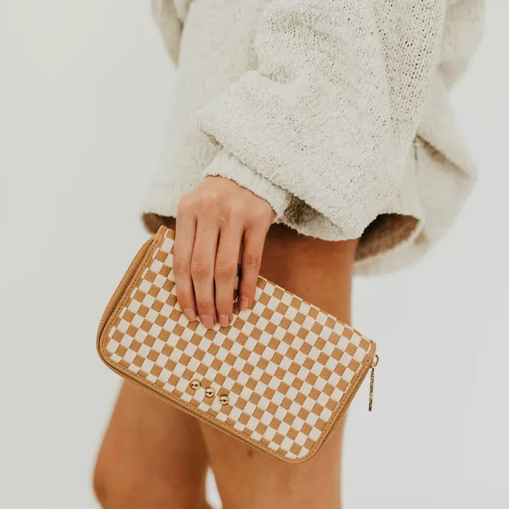 Lenni Woven Wallet in Tan
