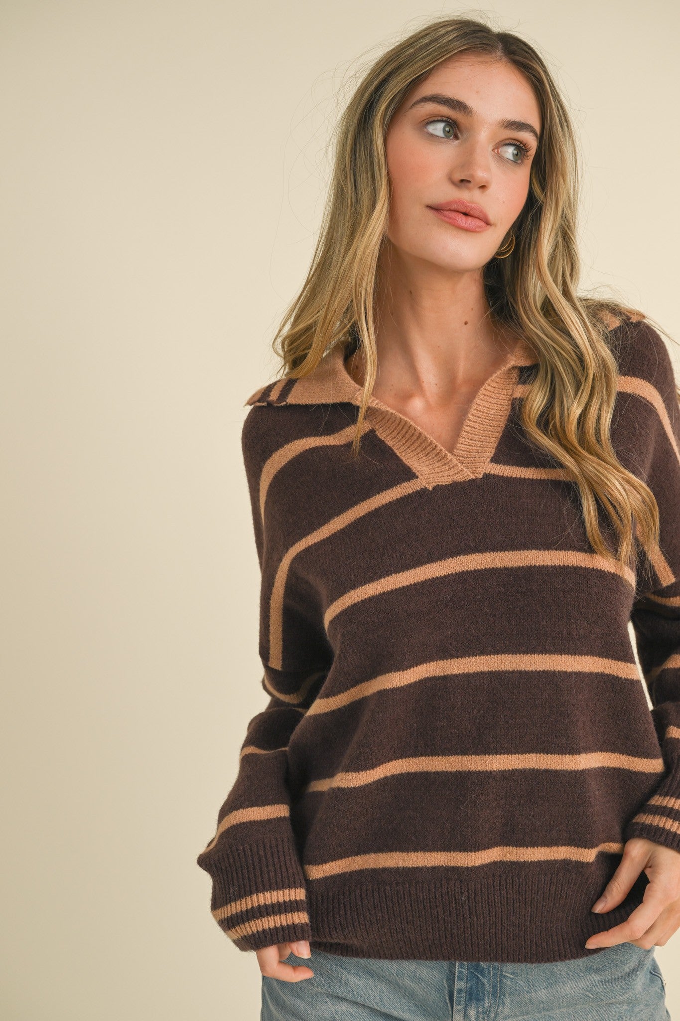 Saylor Collared Light weight Sweater in Mocha