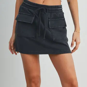 Sutton Mineral Washed Front Pocket Skirt in Black