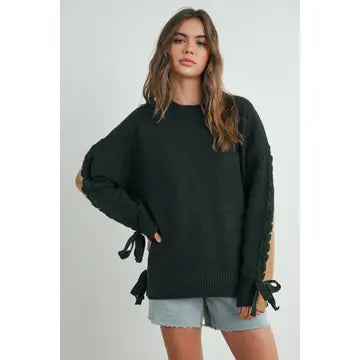 Elsie Crew Neck Pullover Sweater in Olive
