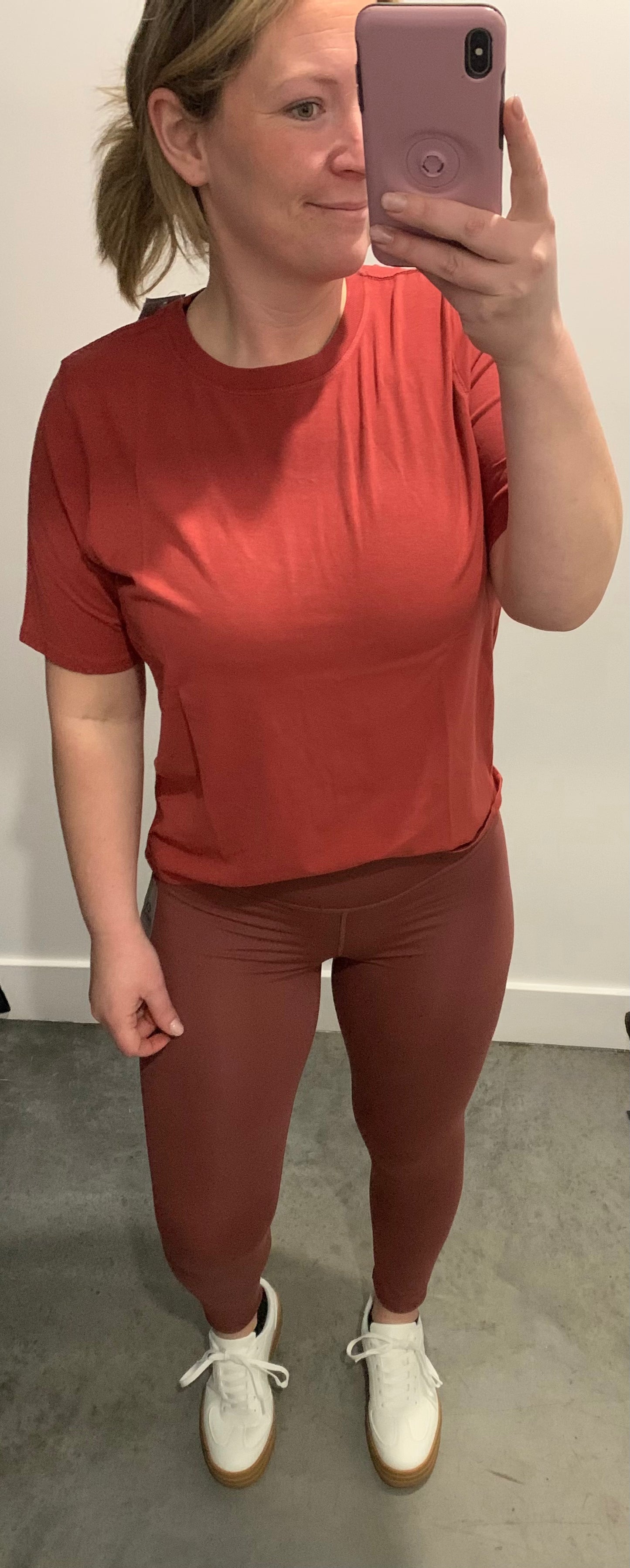 Mono B Cloud Contour Leggings in Red Pear