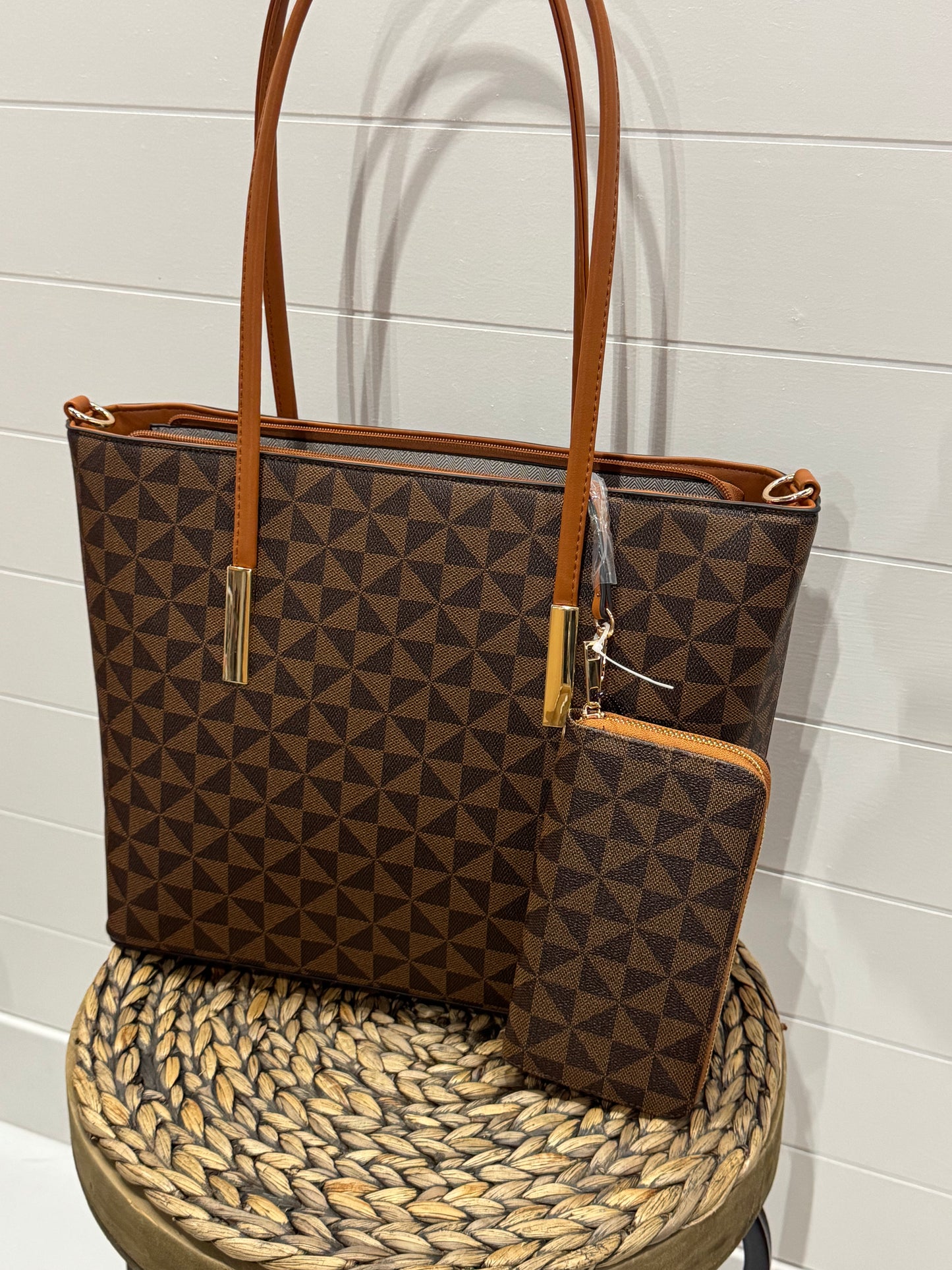 Tote Bag with Wallet set in Brown