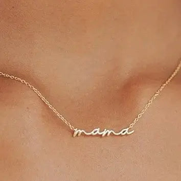 Mama Pendant Necklace in Gold