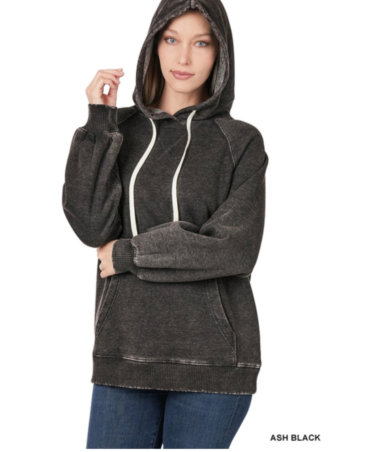 Macklie Hooded Pullover in Ash Black