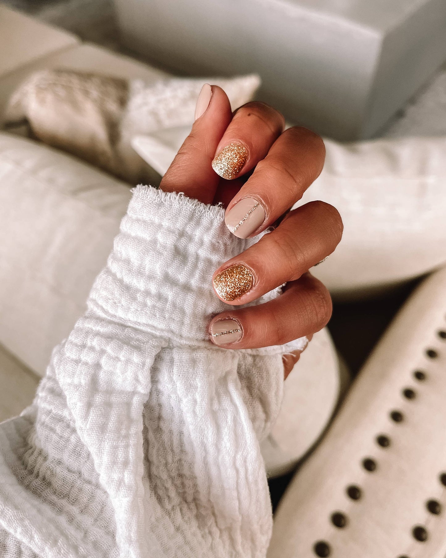 Ivy & Ash - Goal Getter | Taupe & Gold Glitter Neutral Nail Wrap