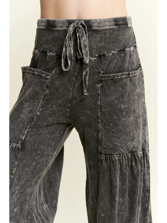 Delaney Wide Leg Pants in Ash Black