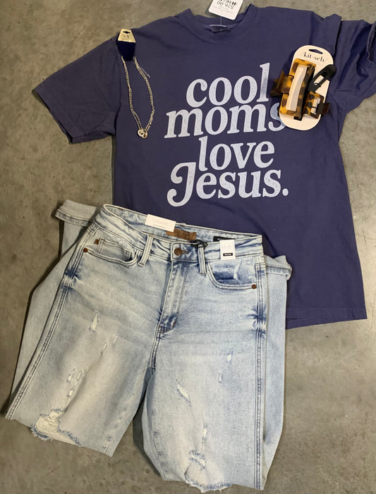 Cool Moms Love Jesus Tee