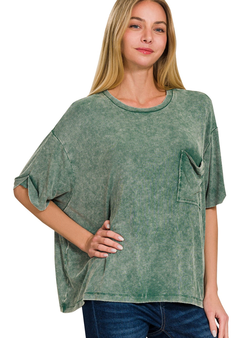 Kinsley Loose Fit Pocket Tee in Dark Green