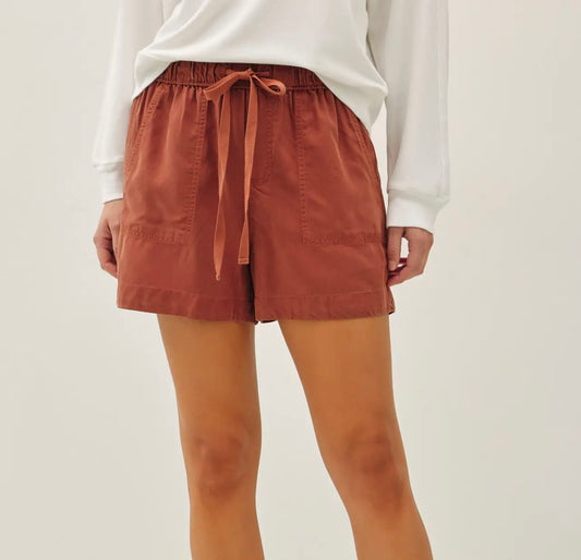Lindsey Tencel Shorts in Dark Rust