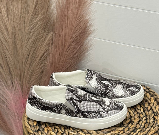 Basic Slip on Sneaker Snake Print