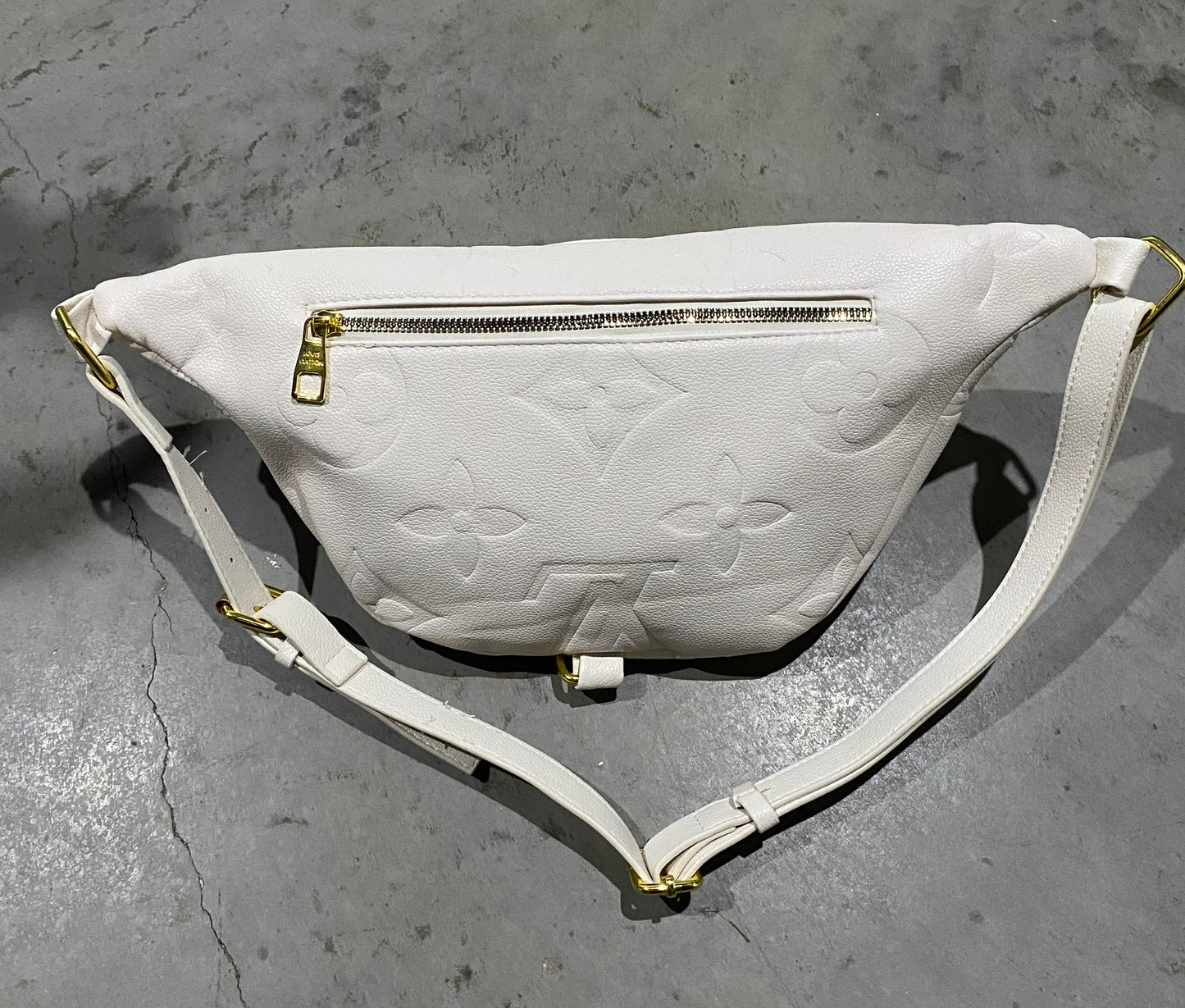 LV Designer 1:1 Chest Bag in Ivory