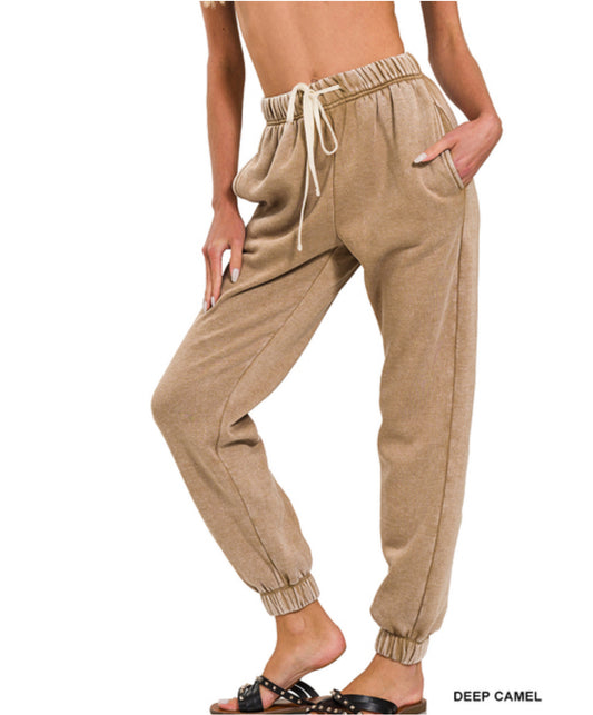 Everyday Fleece Joggers in Deep Camel