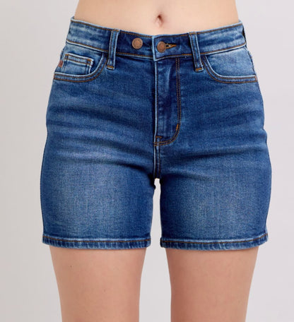 Jess Mid Length Shorts in Dark Wash