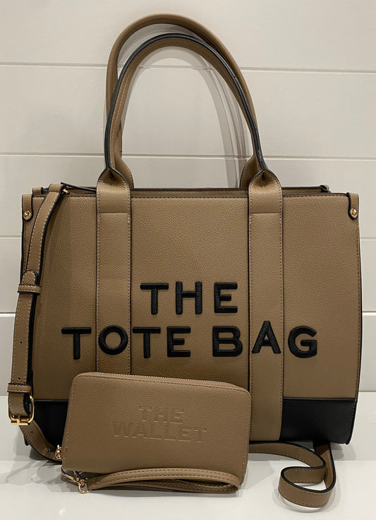 The Tote Bag & Wallet in Khaki