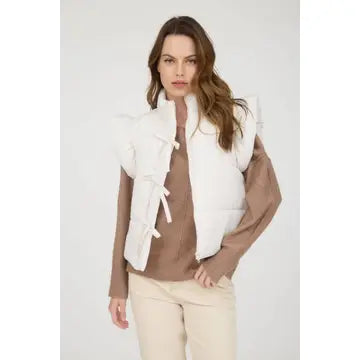 Flutter Sleeve Puffer Vest in Cream