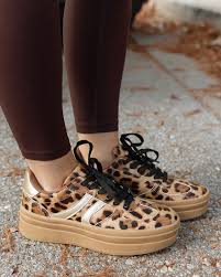 Platform Sneaker in Leopard