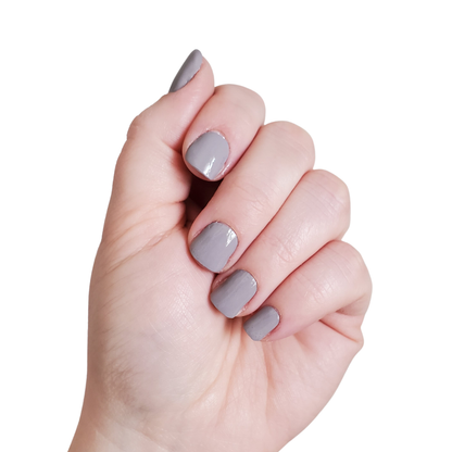 Ivy & Ash - Seattle Fog | Medium Gray At Home Manicure Nail Polish Wrap