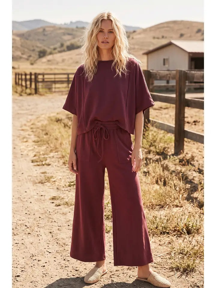 Baylee Lounge Set in Burgundy